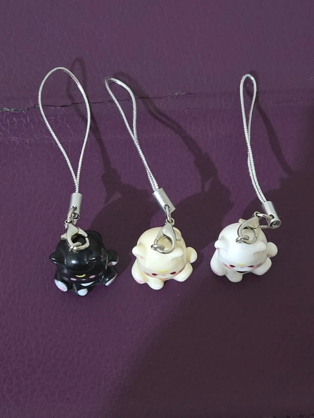 Cute Cat Phone Charm - Black Cream, Or White